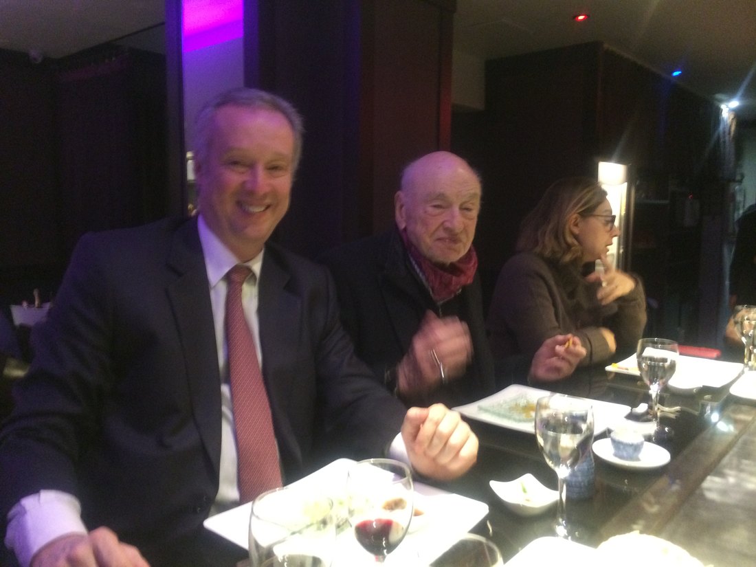 Edgar Morin con Marco Antonio Velilla y Sabah Abouessalam, diciembre de 2016. Archivo de la Corporación.